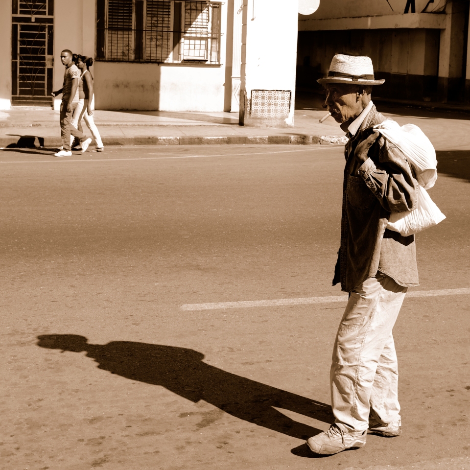 Yann-Deshoulieres-Cuba-La-Havane-Cigar-Old-Man